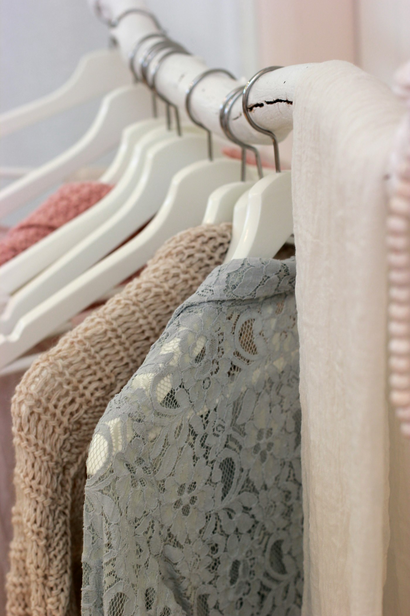 Silk & Stone — figure 03