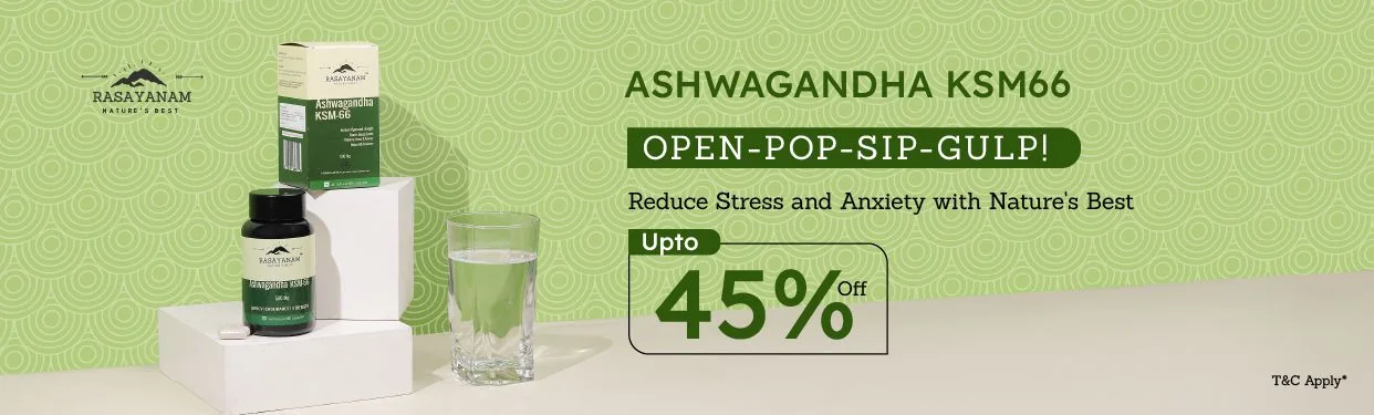 The Ashwagandha KSM-66 banner in a shorter frame: the same plinths, bottle, box and offer.